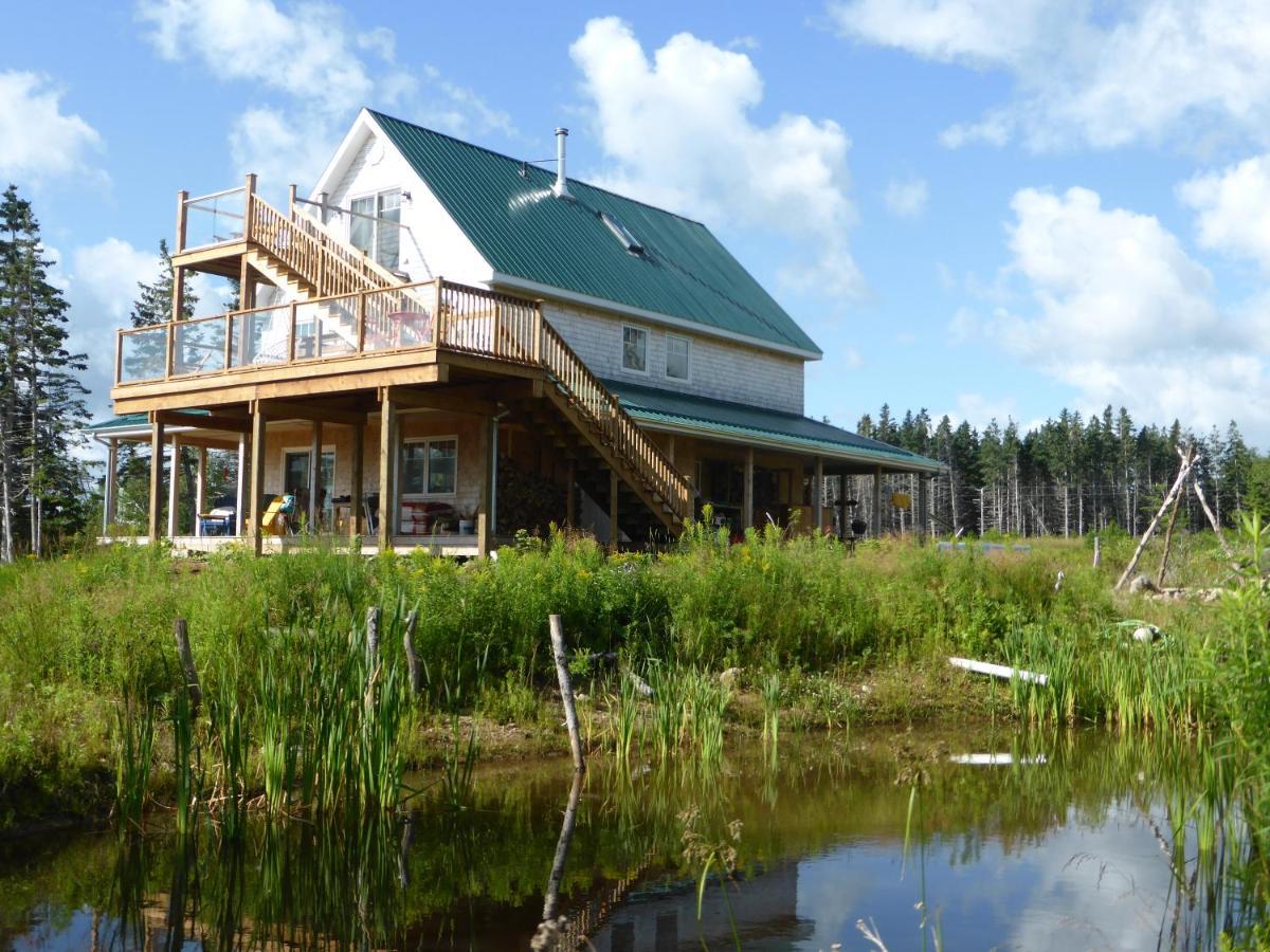 Apartment North Shore Retreat - Off-grid - Oceanfront