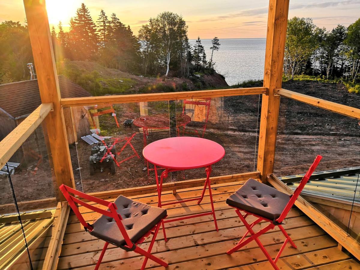 Apartment North Shore Retreat - Off-grid - Oceanfront