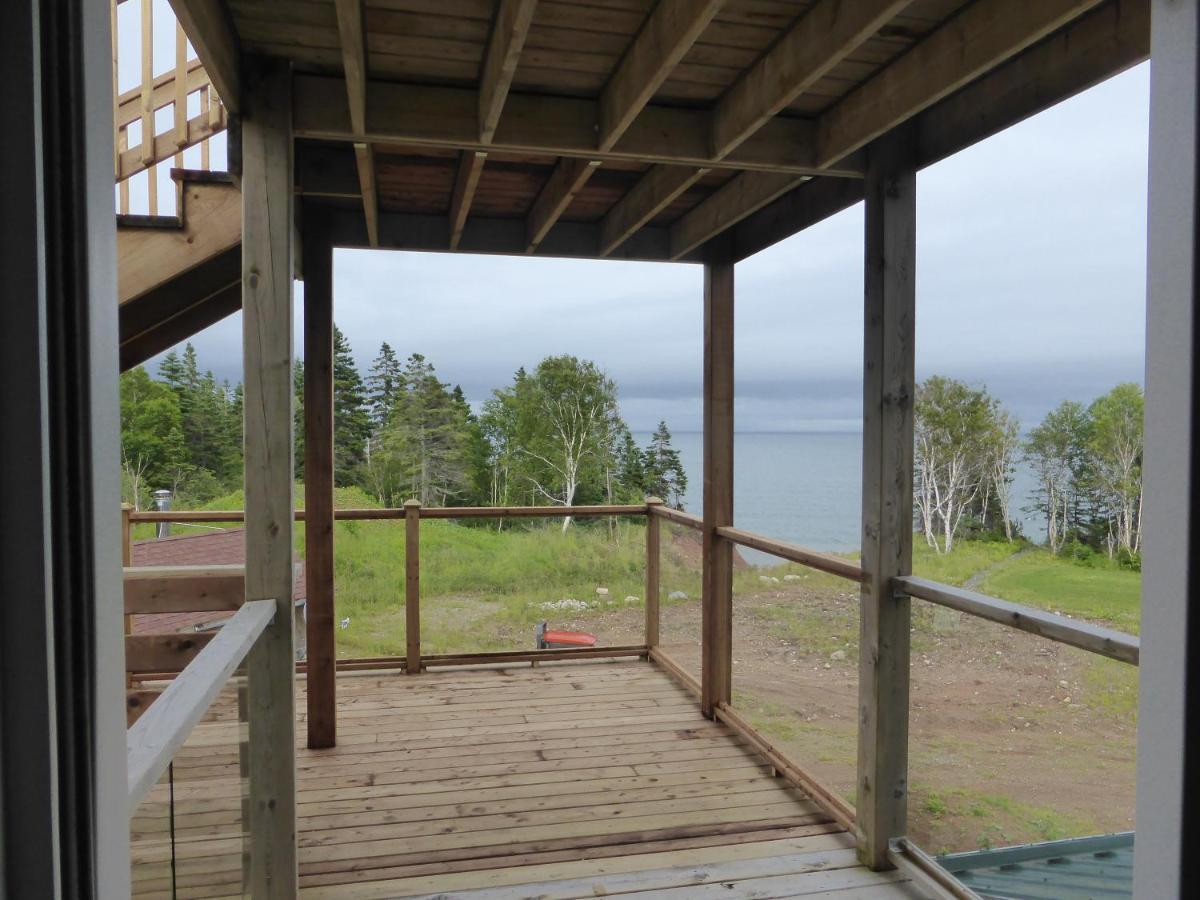 Apartment North Shore Retreat - Off-grid - Oceanfront